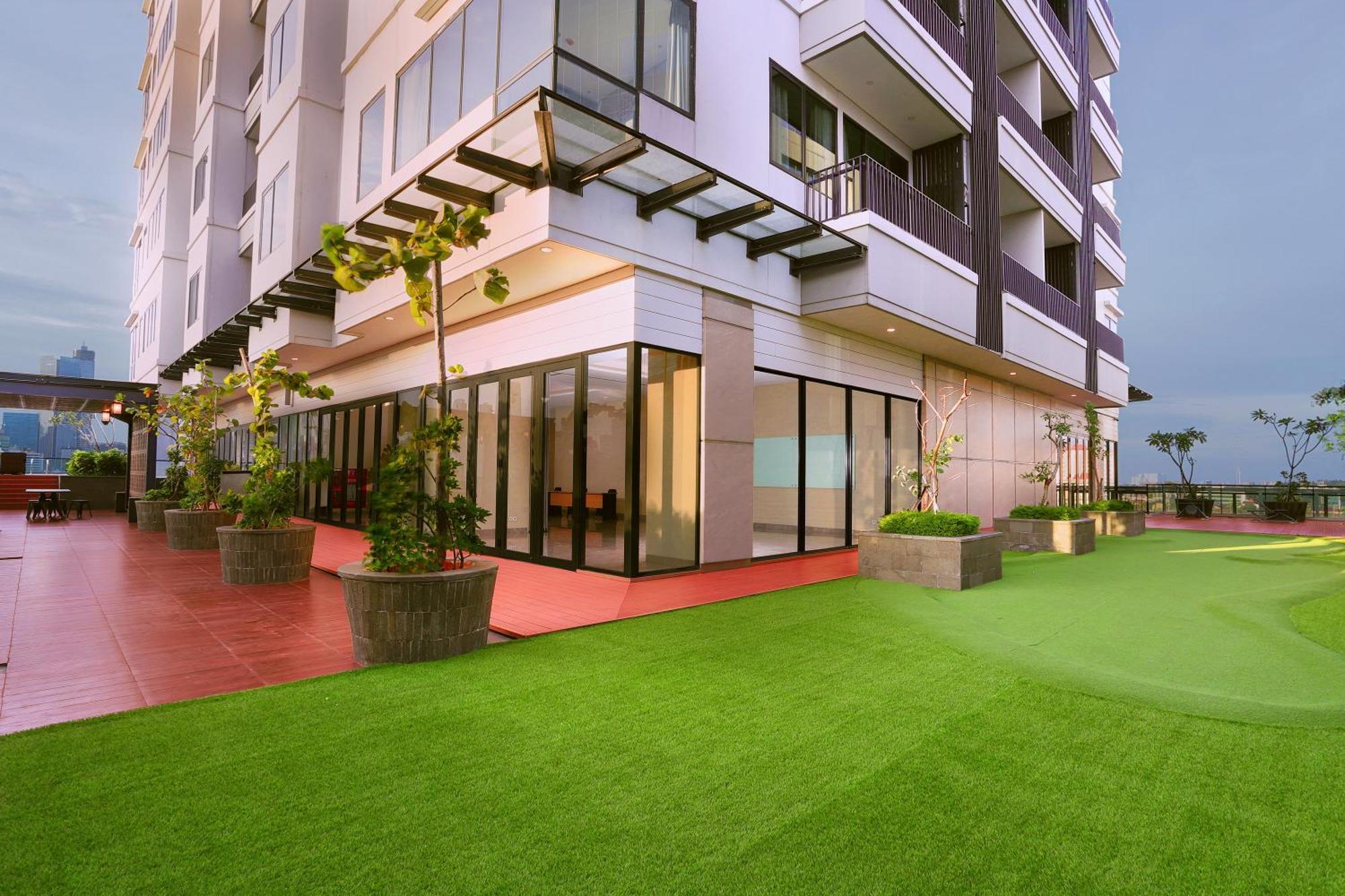 Citadines Gatot Subroto Jakarta Eksteriør billede